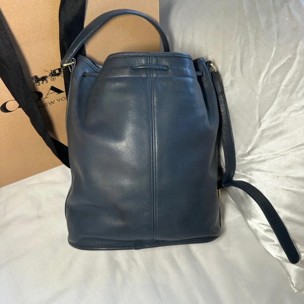Coach navy Lula legacy 1990s vintage Drawstring Bucket Bag